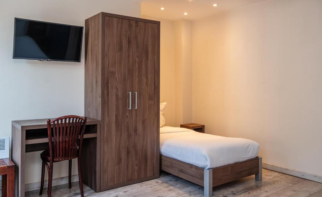 Hotel la Perle Montparnasse - Resim 22