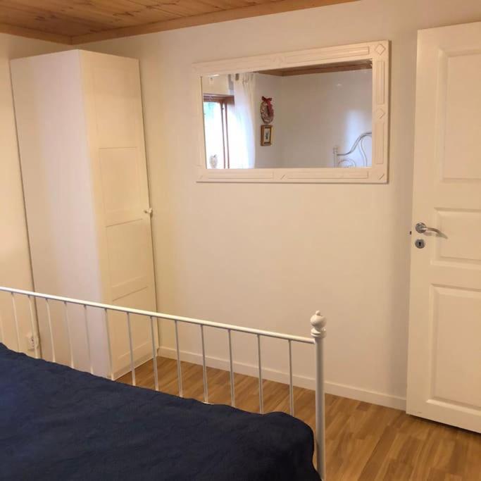 Postel nebo postele na pokoji v ubytování Apartment in Simontorp
