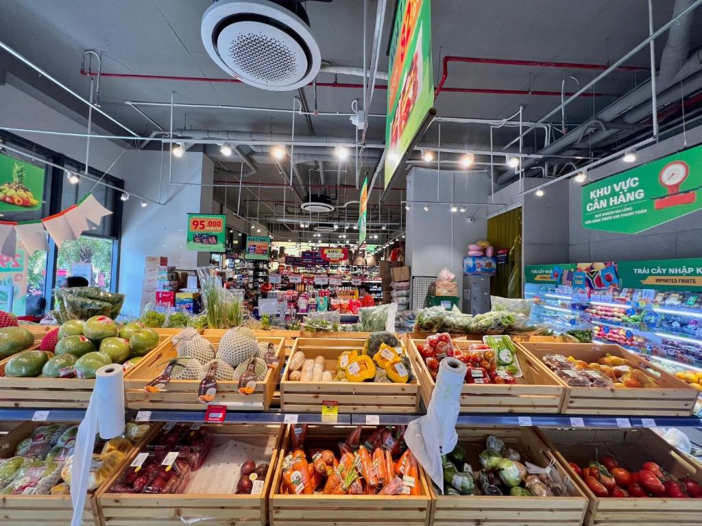 Supermarket nebo jiné obchody v  apartmánu nebo okolí