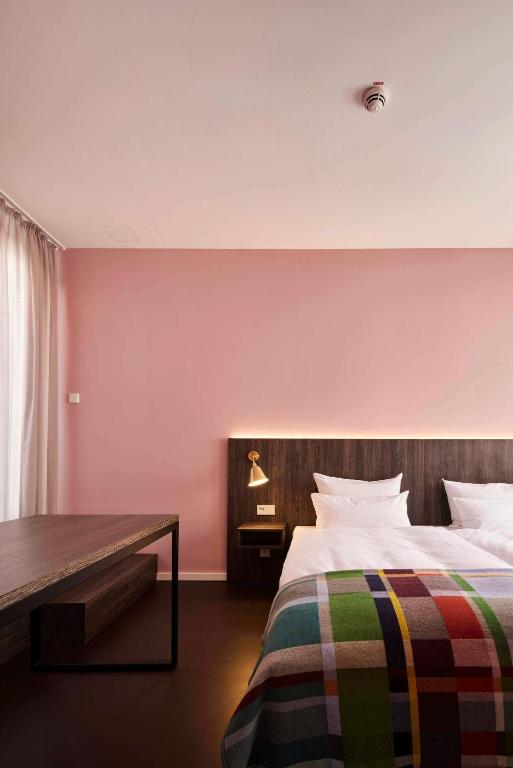 Postel nebo postele na pokoji v ubytování Central Hotel Münster