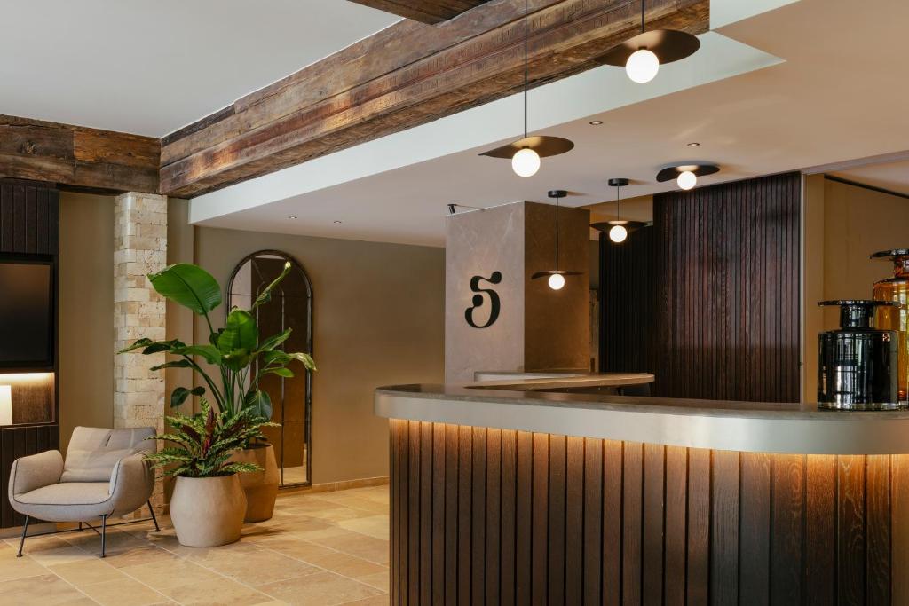 SCHLOSS Zermatt - CBD & Adaptogenic Spa and Sport Hotel - Resim 28