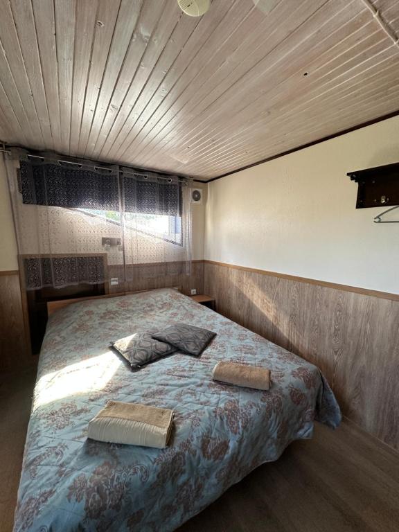 Postelja oz. postelje v sobi nastanitve Guesthouse Männiku