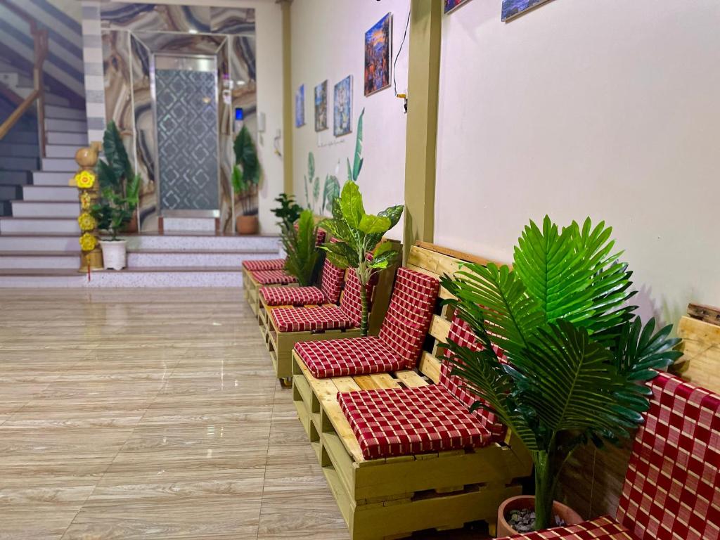 Khu vực ghế ngồi tại T'H Homestay