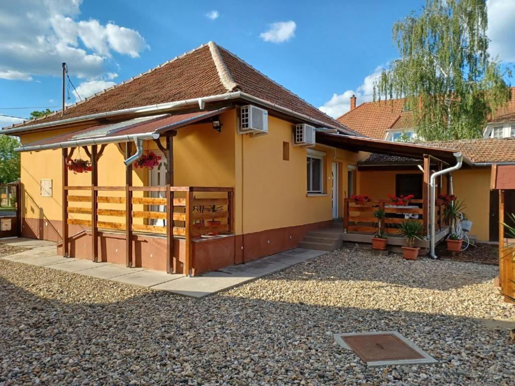 JJJunior Apartman - Gyula 5700 Gyula, Horváth Ferenc utca 8 kép - 1