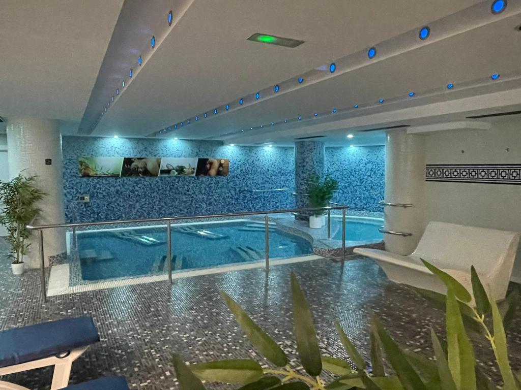 Bazén v ubytování Wuau! Hotel Galanthus & Spa nebo v jeho okolí