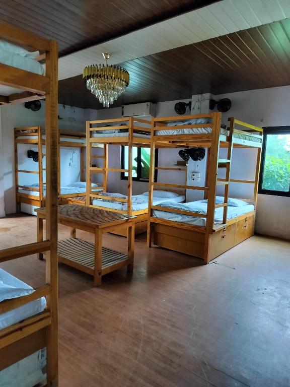 Postel nebo postele na pokoji v ubytování Jungle by sturmfrei Pushkar