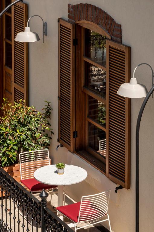 صورة لـ Ecole St. Pierre Hotel في إسطنبول