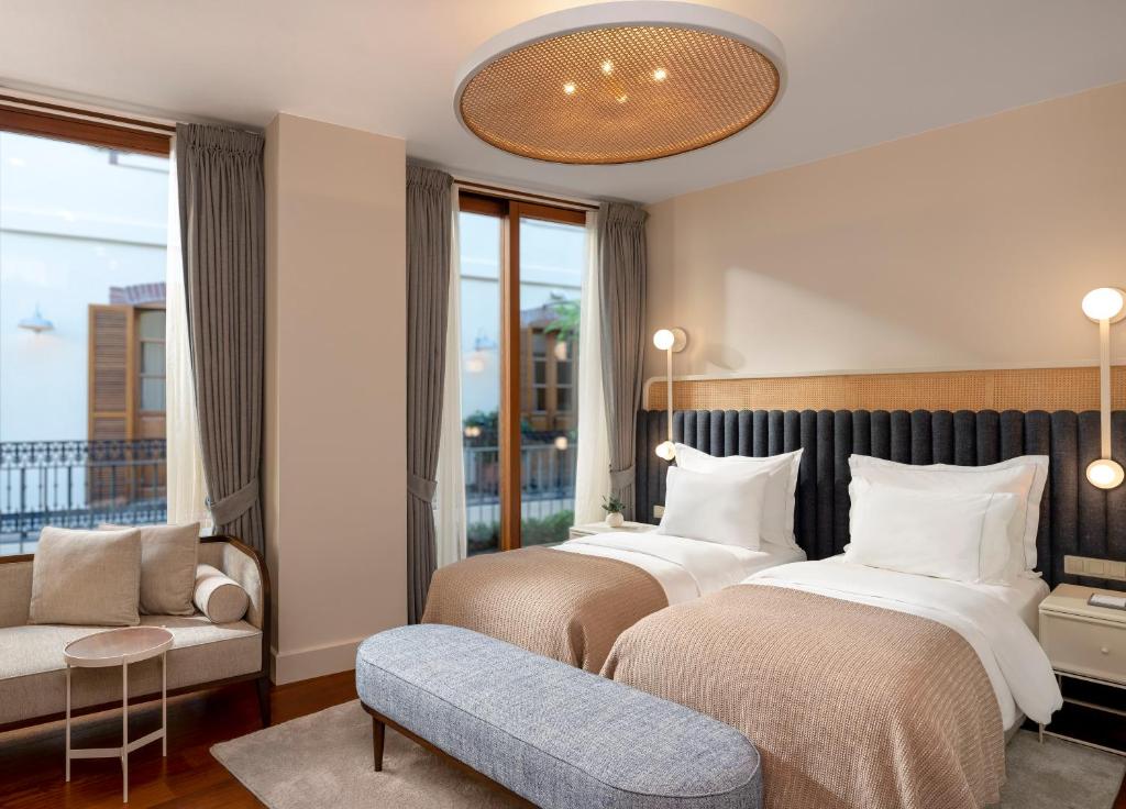 Ecole St. Pierre Hotel - 3