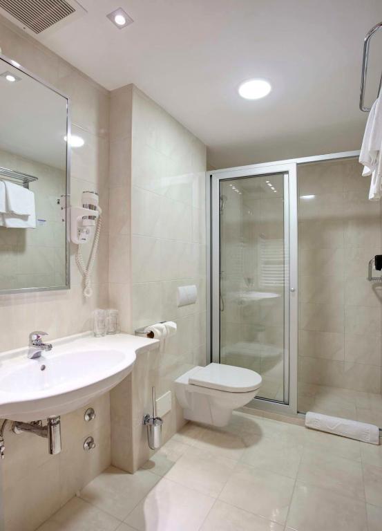 Koupelna v ubytování Hotel Monogram Park