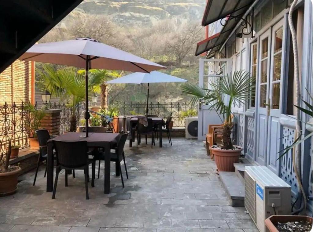 فضای داخلی Old Tbilisi apartment در تفلیس - تصویر ۳
