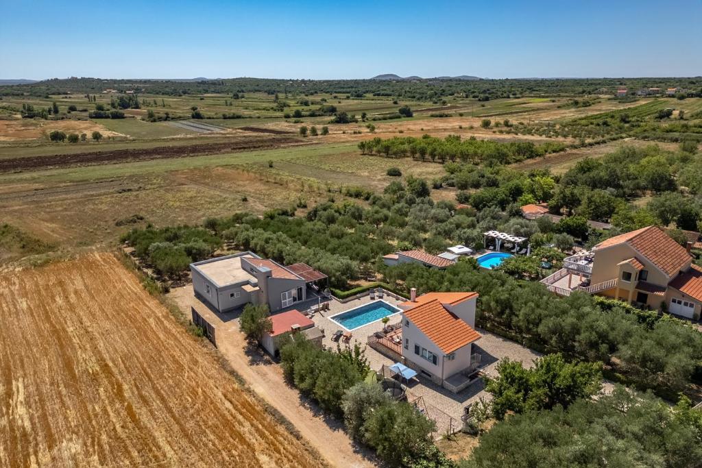 Príroda v okolí vily