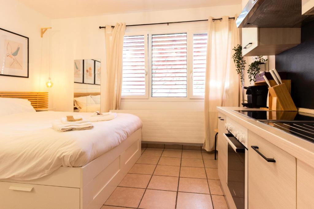 BNB La Piccola - Free Parking - Resim 24