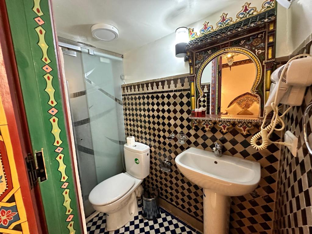 Koupelna v ubytování Riad Shama Fes