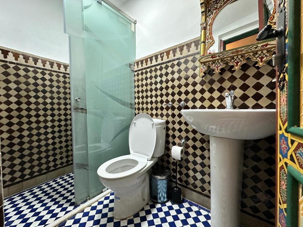 Koupelna v ubytování Riad Shama Fes