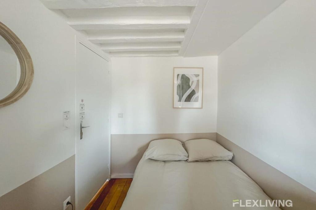 Postel nebo postele na pokoji v ubytování Flexliving - room - Lune