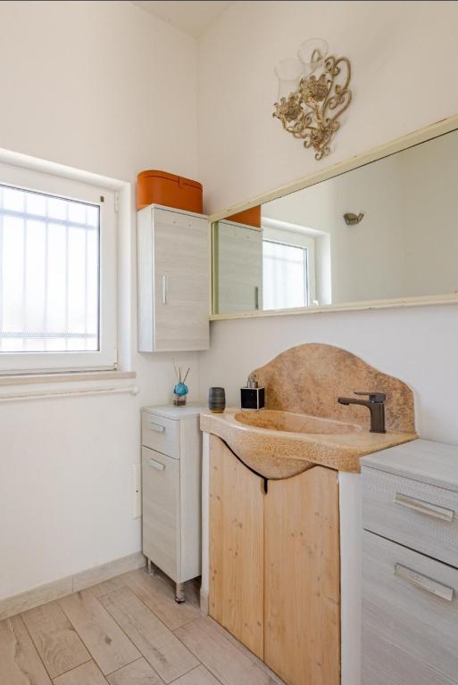 A kitchen or kitchenette at Casa Relax, comfortable Villa with Sauna and view