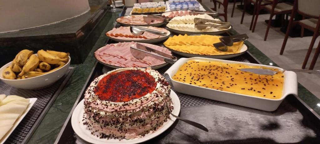 Eten bij of ergens in de buurt van het hotel


