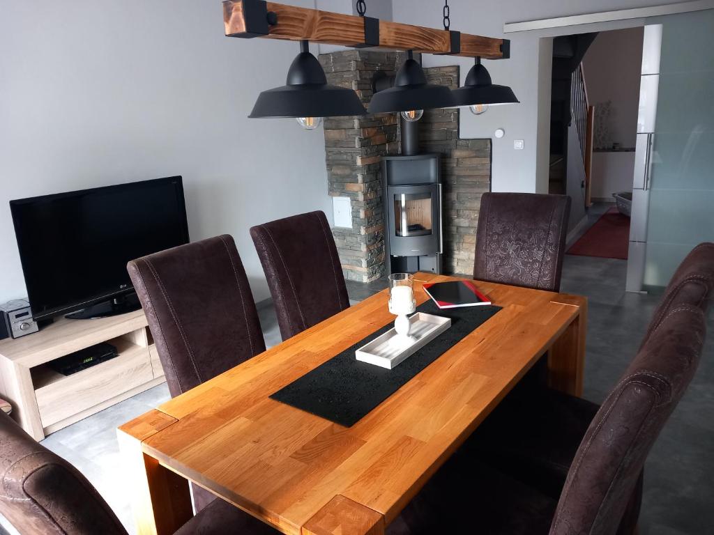 Μια τηλεόραση ή/και κέντρο ψυχαγωγίας στο Ferienhaus Welches