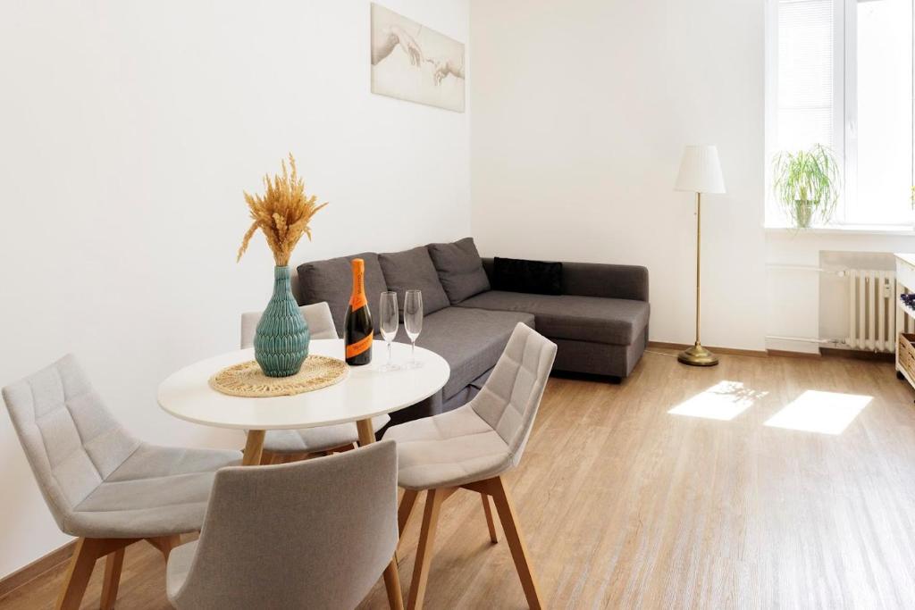 Boutique Flat in Old Town - One-Bedroom Apartment