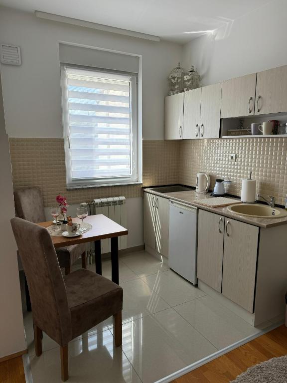 Angellina Apartmani - Appartamento Con Una Camera Da Letto