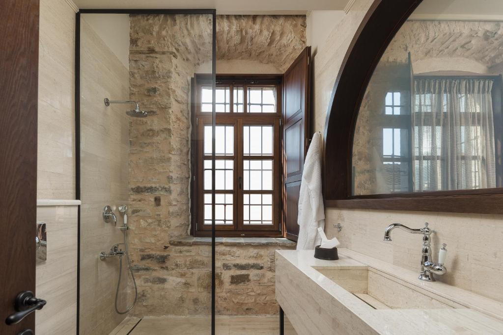 Koupelna v ubytování Stoes Boutique Hotel