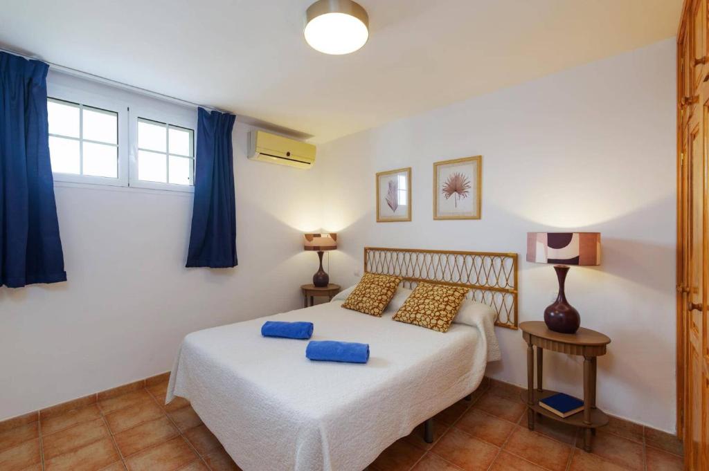 Postel nebo postele na pokoji v ubytování Villa Laurona by Villa Plus