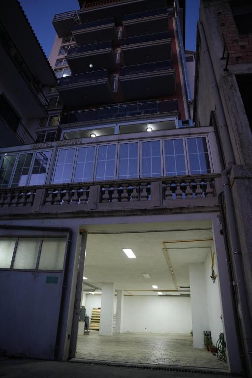 Foto de la galeria de Mervin Hotel a Krujë