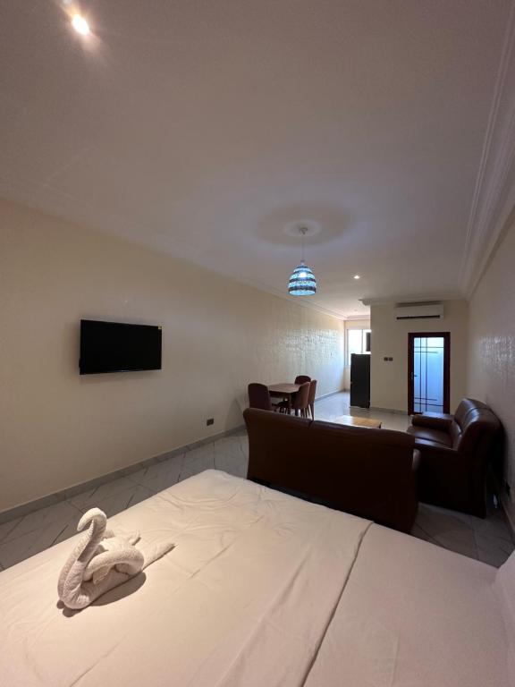 Apartments Plaza Hotel 6