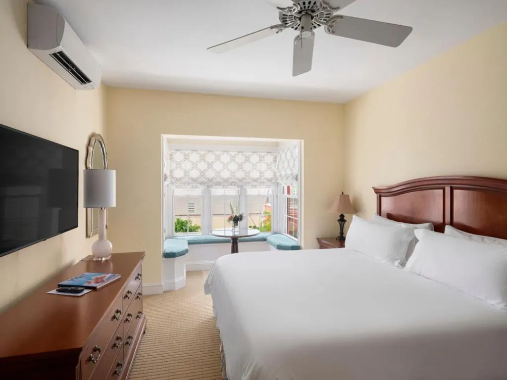 Superior Mini Suite