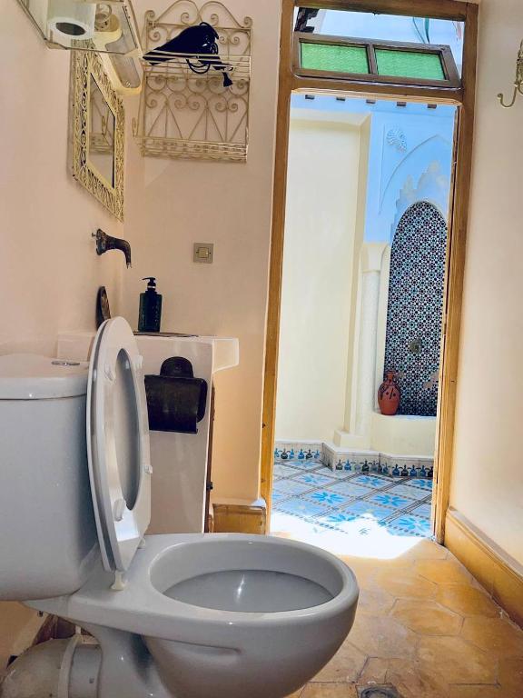 Koupelna v ubytování Riad Lwalidin