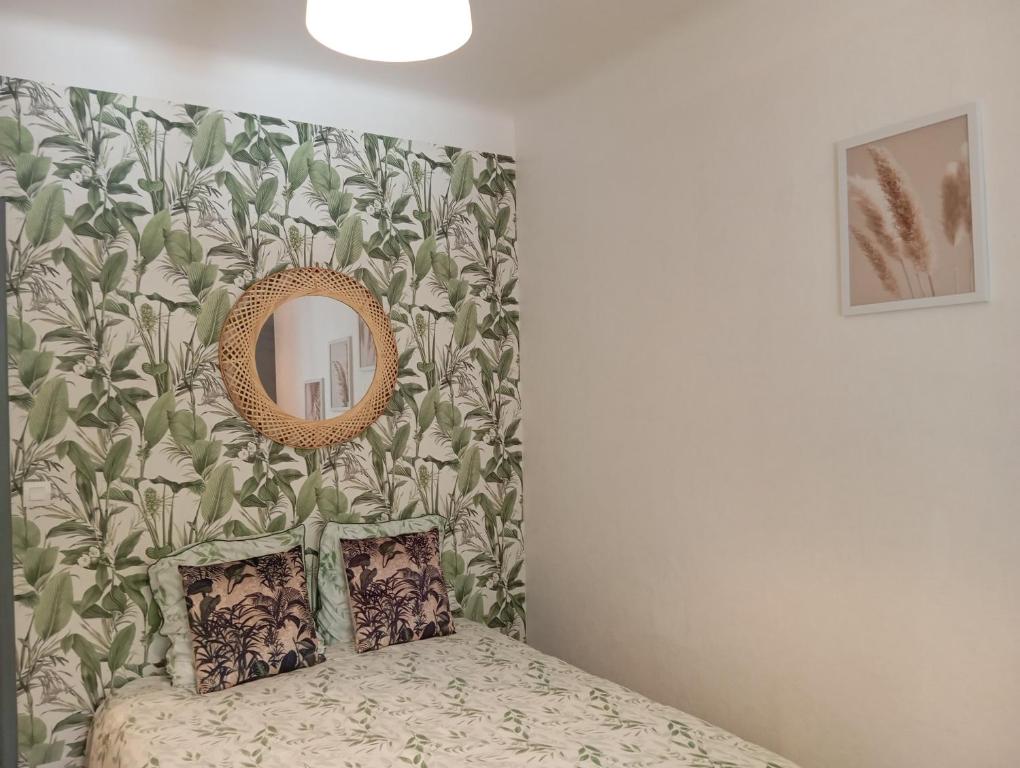 Postel nebo postele na pokoji v ubytování Appartement 2 hyper centre Lorient
