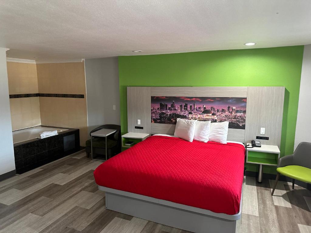 Garden Inn San Gabriel - King Suite Met Spa Bad