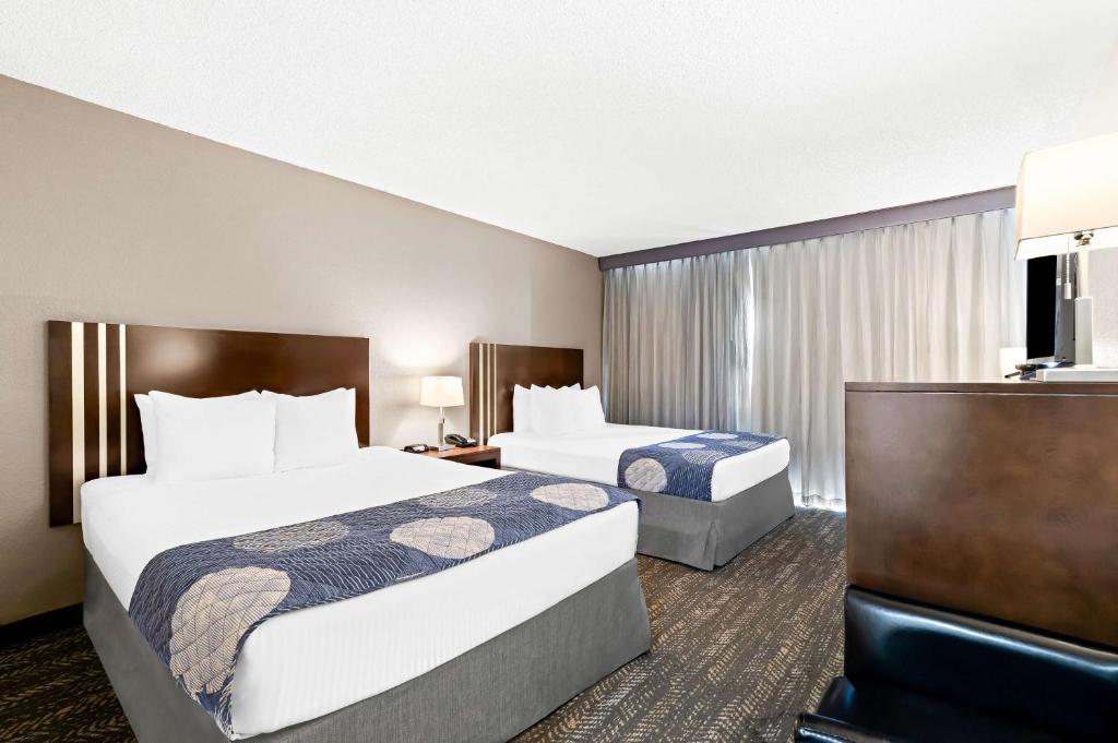 Best Western Yacht Harbor Hotel photo
