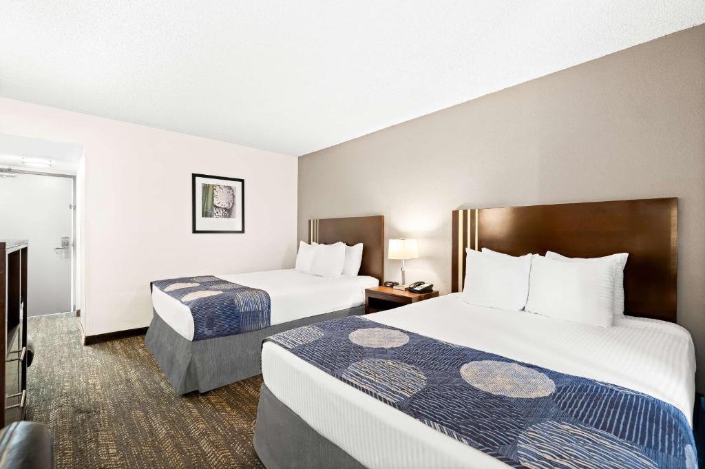 Best Western Yacht Harbor Hotel photo