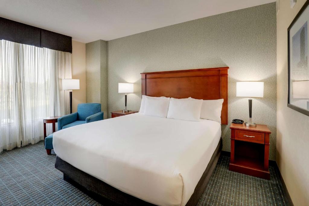 Drury Inn & Suites Grand Rapids photo