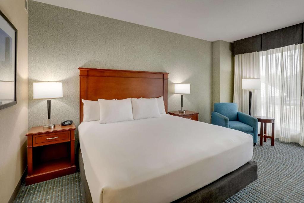 Drury Inn & Suites Grand Rapids photo