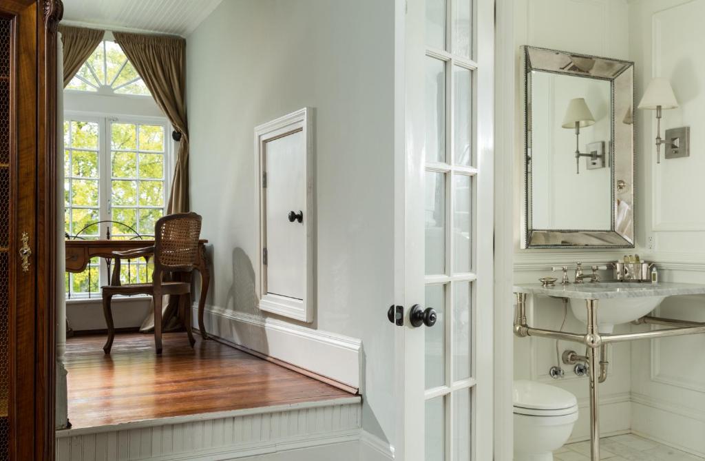 The Twelve Oaks Bed & Breakfast - Suite King