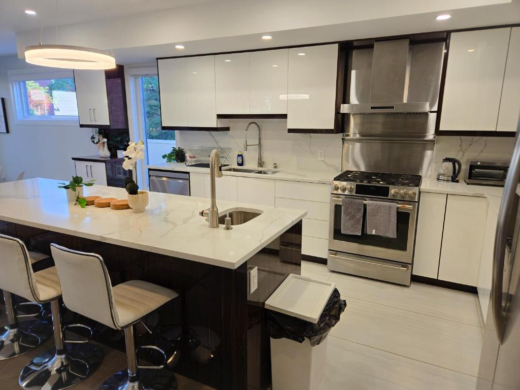 Byward-Market Luxury GuestHouse