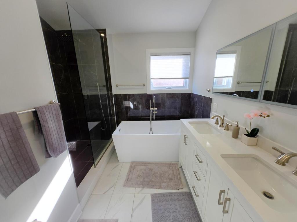 Byward-Market Luxury GuestHouse - Resim 22