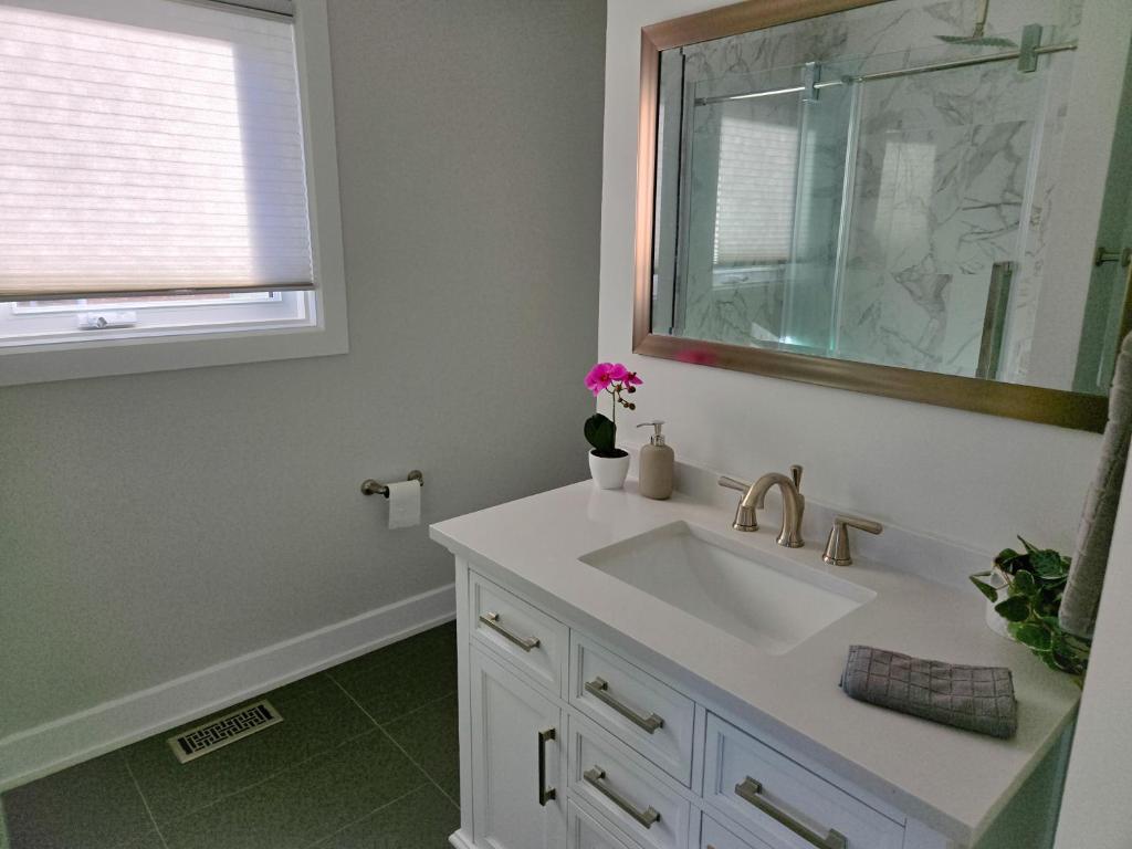 Byward-Market Luxury GuestHouse - Resim 24