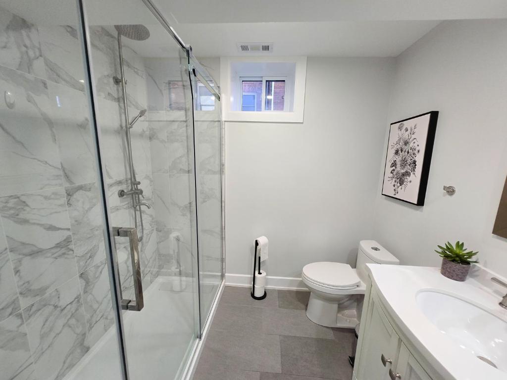 Byward-Market Luxury GuestHouse - Resim 32