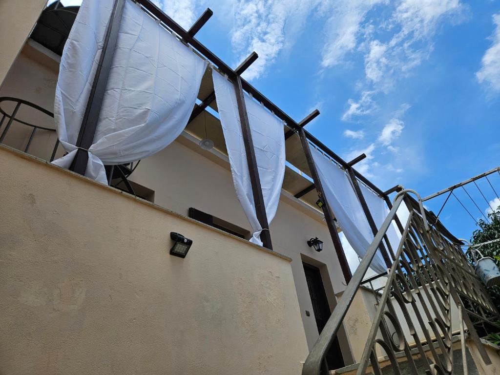 Budova, kde se apartmán nachází
