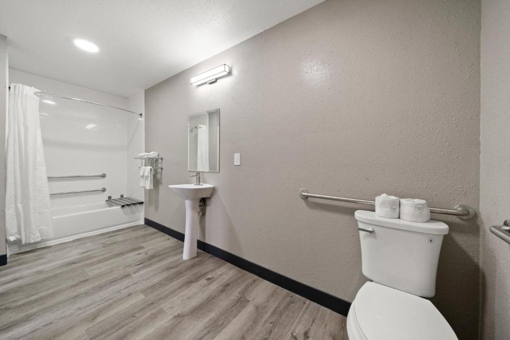 Southern Suites Columbus photo