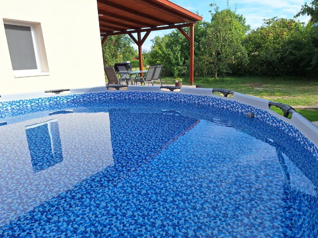 Gyümölcsös Vendégház, Poroszló, Tisza-tó - Fruit Orchard Guest House, Poroszló, Lake Tisza 3388 Poroszló, Halászkuti utca 1 kép - 1