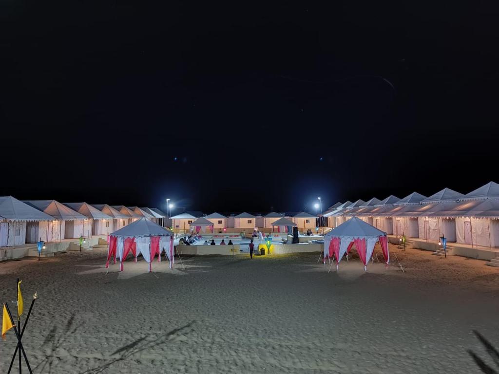 Fotografie z fotogalerie ubytování Desert Fort Resort v destinaci Sām
