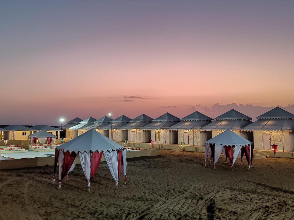 Fotografie z fotogalerie ubytování Desert Fort Resort v destinaci Sām