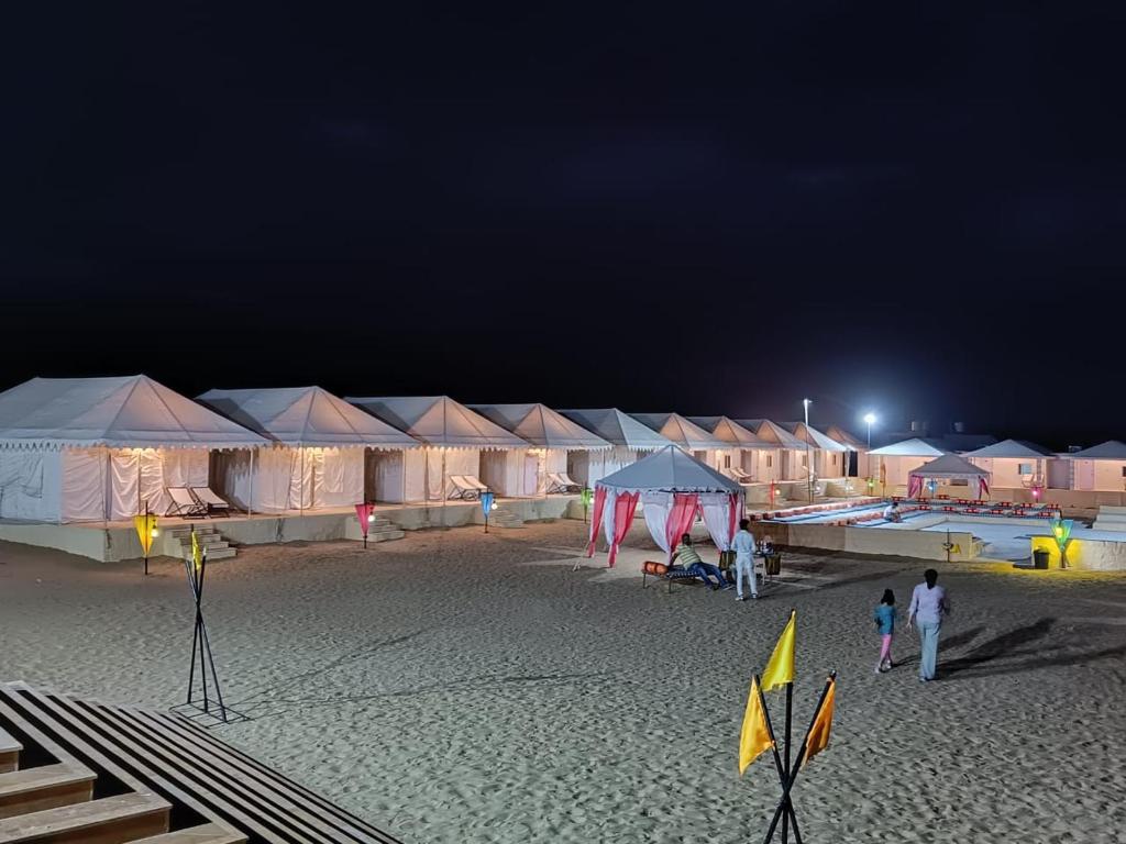 Fotografie z fotogalerie ubytování Desert Fort Resort v destinaci Sām