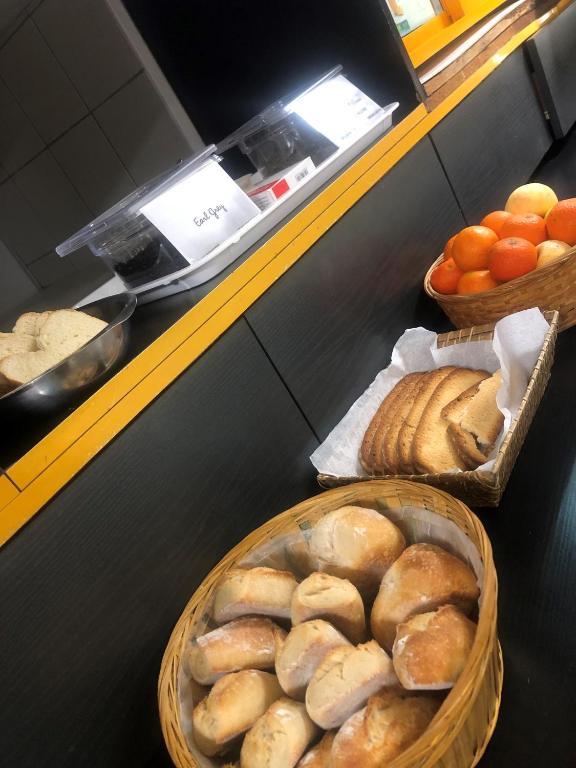 Jedzenie w hostelu lub w pobliżu