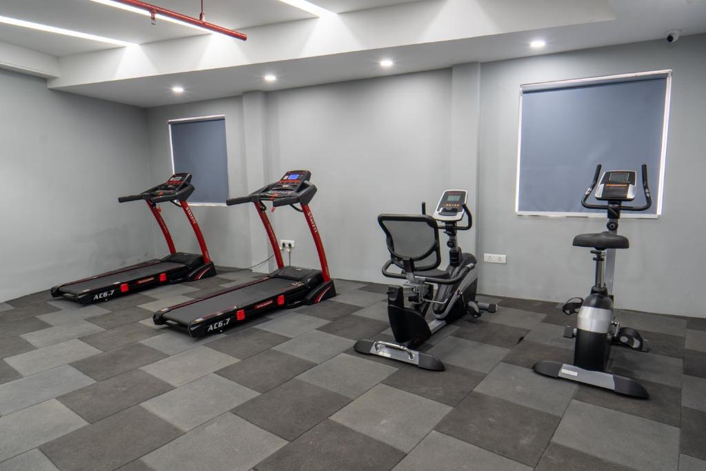 Fitness centrum a/nebo fitness zařízení v ubytování Shilton Dee Cee