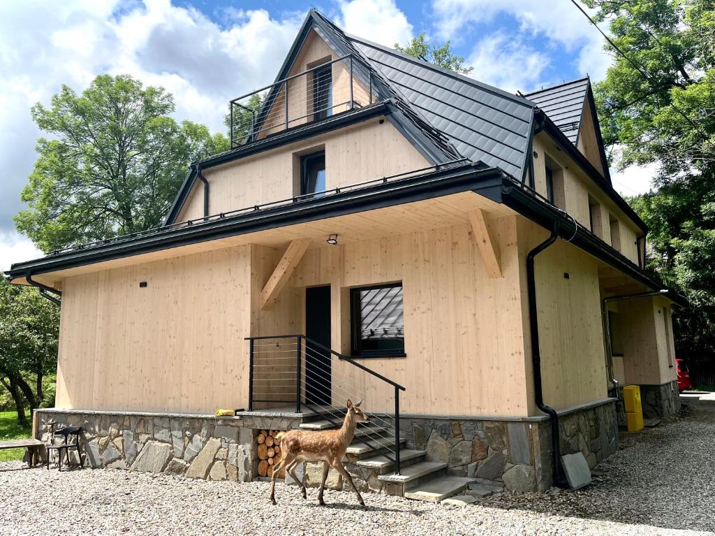 Budova, v ktorej sa apartmán nachádza